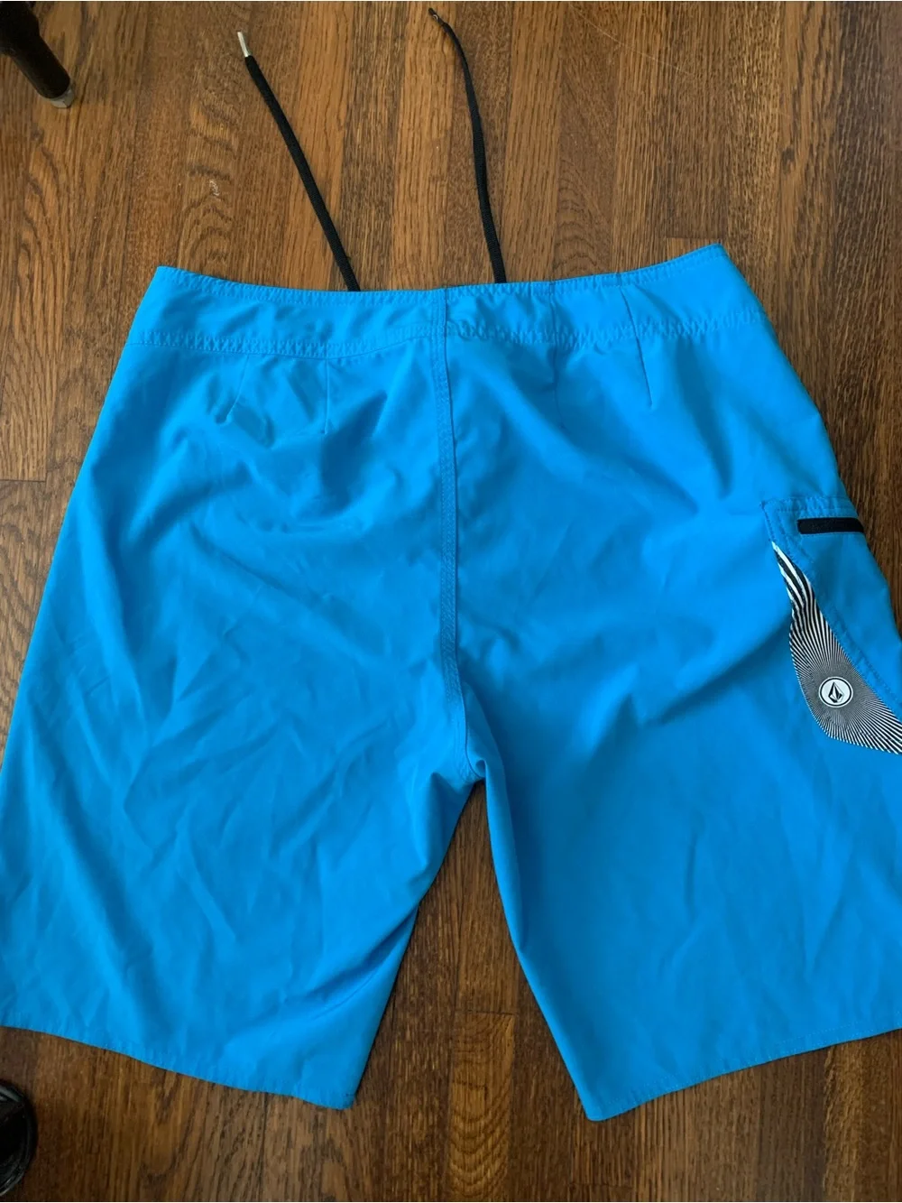 Volcom Men’s Blue Swim Trunks Size 33 Waist